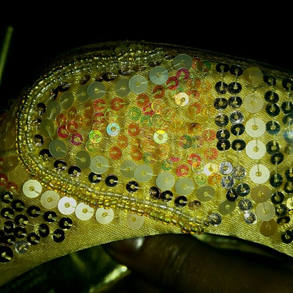 FINAL DROP! Steven by Steve Madden gold sequin pointy toe he… - Picture 4 of 5